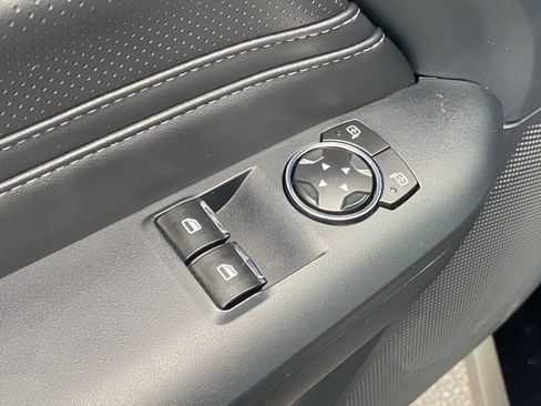 Used 2024 Ford Mustang Premium image 17