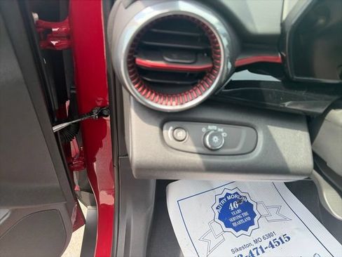 New 2026 Chevrolet Trax RS w/ Driver Confidence Package FWD image 19