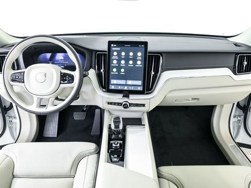 New 2026 Volvo XC60 B5 Ultra w/ Protection Package Premier AWD/4WD image 18