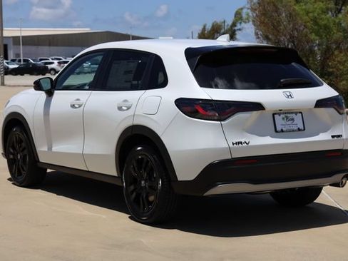 New 2027 Honda HR-V Sport image 6