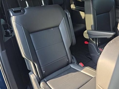 Used 2023 Volkswagen Atlas SE w/ Panoramic Sunroof Package AWD/4WD image 4