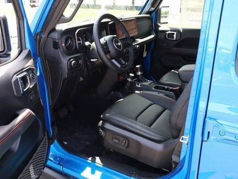 New 2025 Jeep Gladiator Rubicon w/ Safety Group image 14