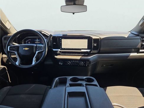 Certified 2023 Chevrolet Silverado 1500 LT AWD/4WD image 11