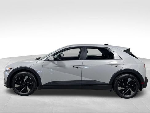 New 2026 Hyundai Ioniq 5 SEL RWD image 2