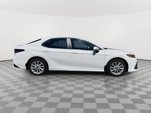 Used 2023 Toyota Camry LE AWD/4WD image 8