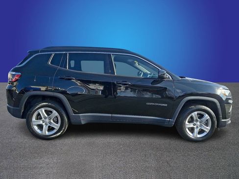 Used 2024 Jeep Compass Latitude image 7
