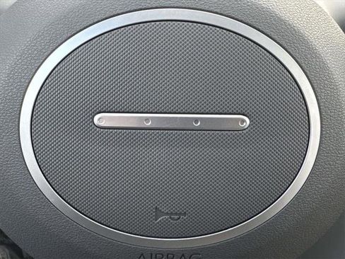 Certified 2025 Hyundai Kona Limited image 35