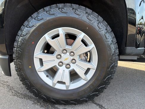 Used 2016 Chevrolet Colorado LT w/ LT Convenience Package image 14