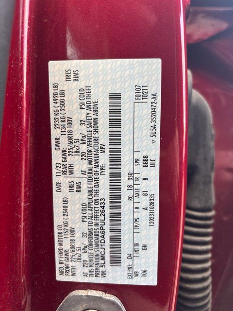 Used 2023 Lincoln Corsair AWD w/ Equipment Group 101A image 30