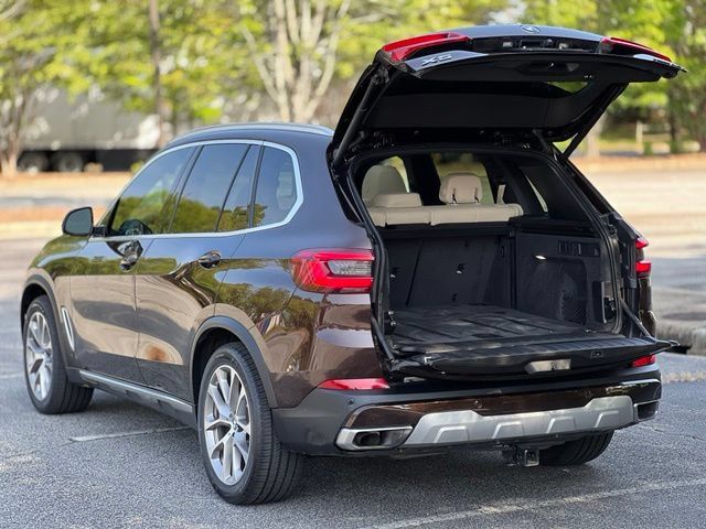 Used 2019 BMW X5 xDrive40i w/ Convenience Package AWD/4WD image 42
