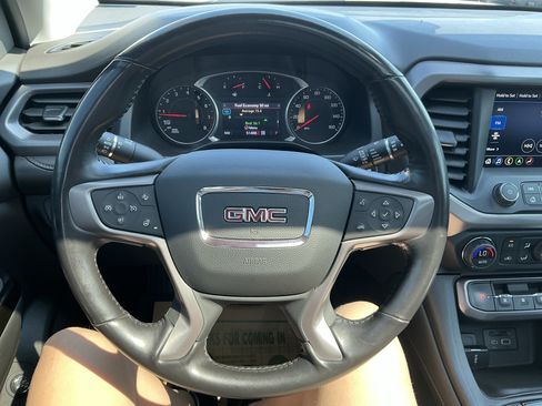 Used 2022 GMC Acadia AT4 w/ Preferred Package AWD/4WD image 16