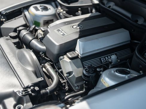 Used 2003 BMW Z8 RWD image 45