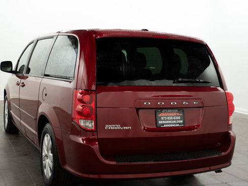Used 2014 Dodge Grand Caravan SE w/ Quick Order Package 29E SE FWD image 11