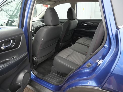 Used 2018 Nissan Rogue S image 24