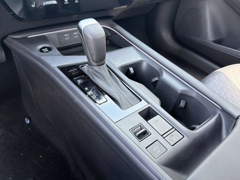 New 2026 Nissan Sentra SV w/ SV Convenience Package FWD image 11