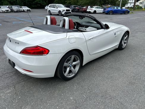 Used 2010 BMW Z4 sDrive30i RWD image 5