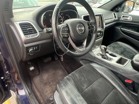Used 2018 Jeep Grand Cherokee Laredo RWD image 22