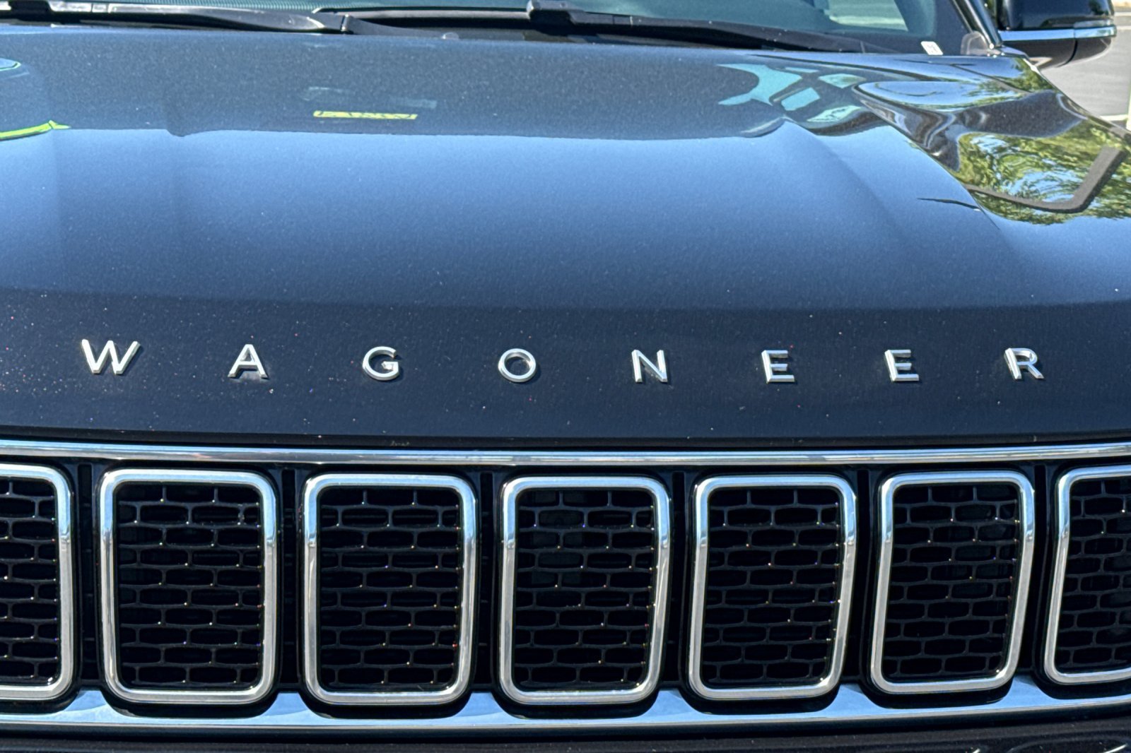 Used 2023 Jeep Wagoneer L Series II RWD image 8