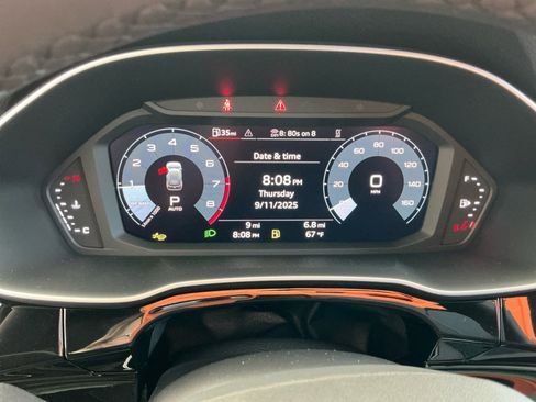 New 2025 Audi Q3 2.0T Premium image 11