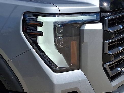 New 2026 Chevrolet Blazer LT w/ Convenience Package AWD/4WD image 9