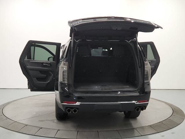 Used 2025 Chevrolet Tahoe Premier RWD image 15