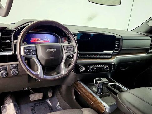 Used 2023 Chevrolet Silverado 1500 RST image 12