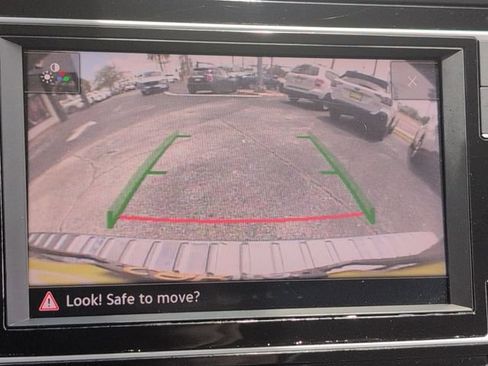 Used 2022 Volkswagen Tiguan S FWD image 16