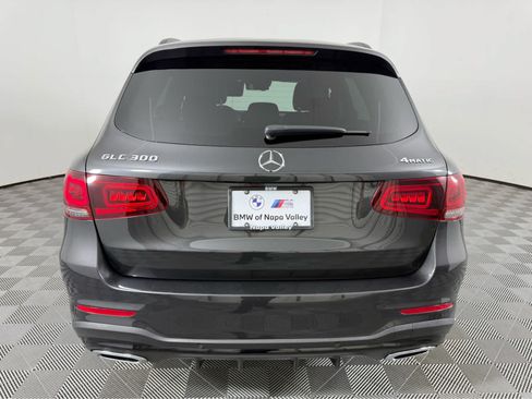 Used 2020 Mercedes-Benz GLC 300 4MATIC image 4