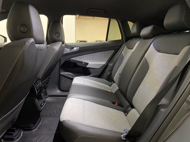 Used 2025 Volkswagen ID.4 Pro RWD image 67