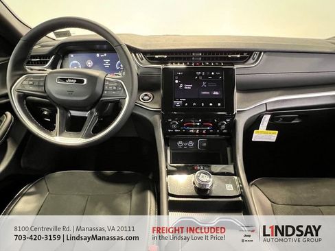 New 2025 Jeep Grand Cherokee Altitude w/ Trailer Tow Package image 17