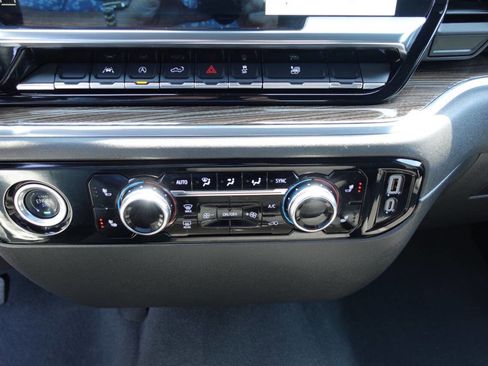Used 2024 GMC Sierra 1500 Elevation AWD/4WD image 47