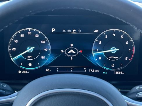 Used 2024 Kia Carnival SX Prestige image 41