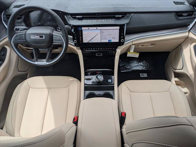 New 2026 Jeep Grand Cherokee Limited w/ Limited Altitude Package AWD/4WD image 15