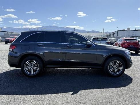 Used 2022 Mercedes-Benz GLC 300 4MATIC image 4