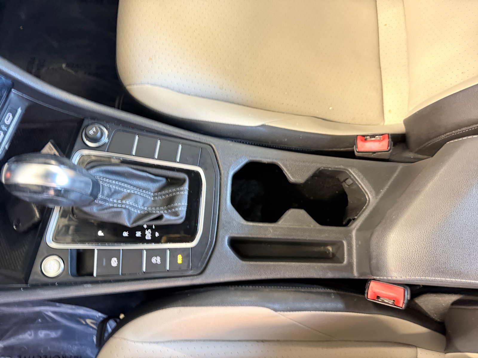 Used 2020 Volkswagen Jetta R-Line FWD image 15