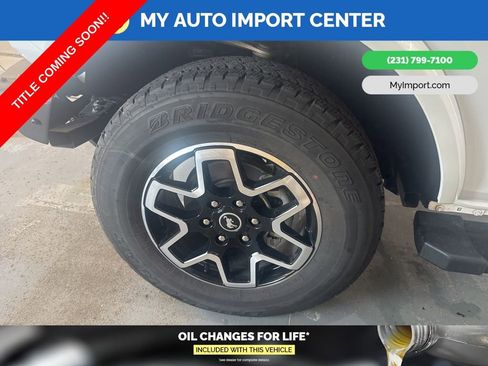 Used 2023 Ford Bronco Outer Banks image 9