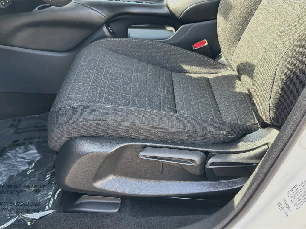 Certified 2026 Honda HR-V LX image 18