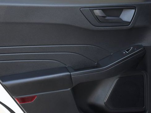 Used 2022 Ford Escape SE image 24