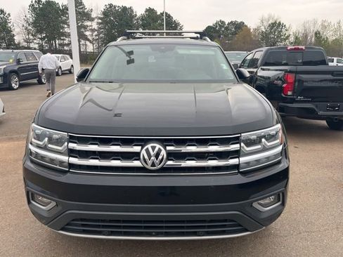 Used 2019 Volkswagen Atlas SEL Premium image 2