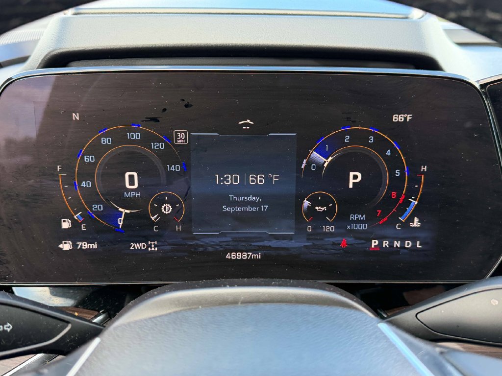 Used 2025 Chevrolet Tahoe Premier AWD/4WD image 38