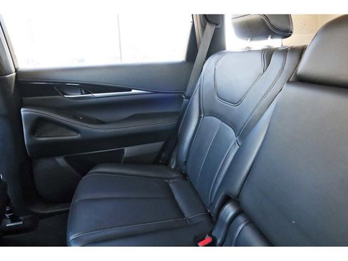 Used 2025 INFINITI QX60 Pure image 9