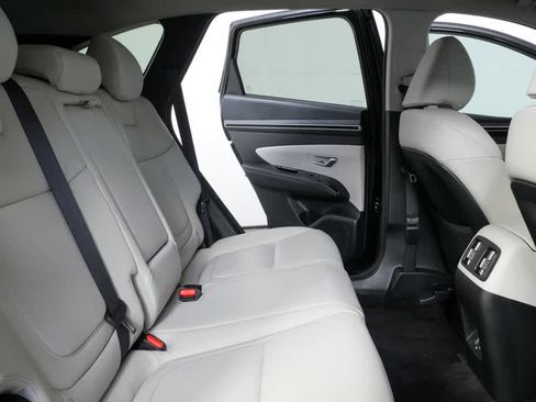 Used 2023 Hyundai Tucson Limited w/ Cargo Package image 18