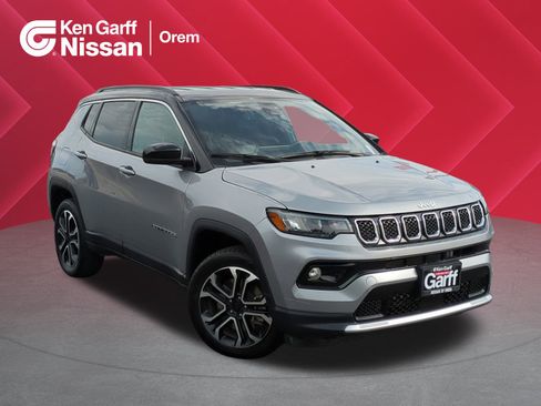Used 2023 Jeep Compass Limited image 1