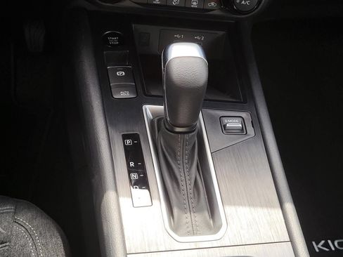 New 2026 Nissan Kicks SV w/ Cold Weather Package FWD image 23