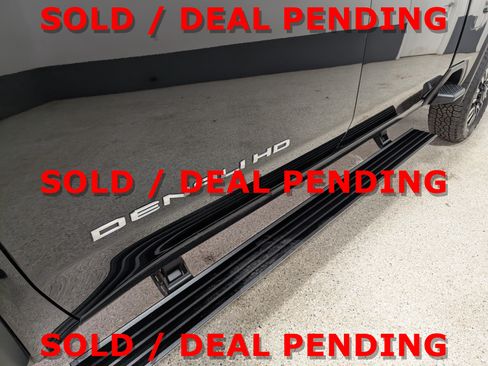 Used 2025 GMC Sierra 2500 Denali Ultimate AWD/4WD image 9