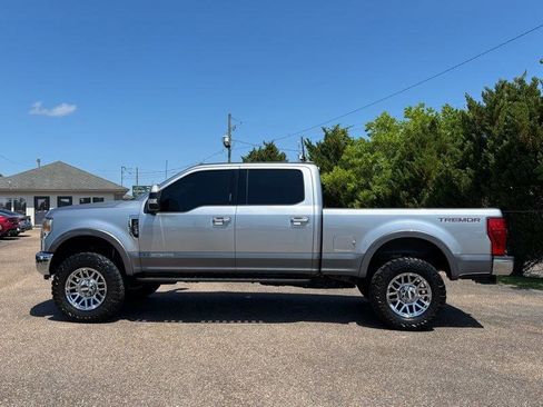 Used 2022 Ford F250 Lariat w/ Tremor Off-Road Package AWD/4WD image 3