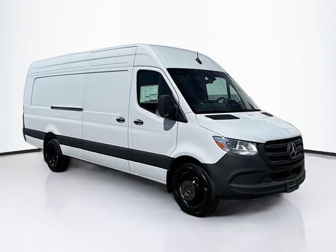New 2026 Mercedes-Benz Sprinter 3500 image 3