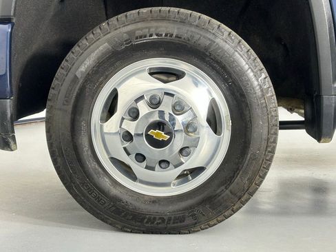 Used 2023 Chevrolet Silverado 3500 High Country image 37