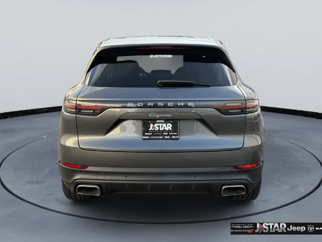 Used 2021 Porsche Cayenne AWD/4WD image 6