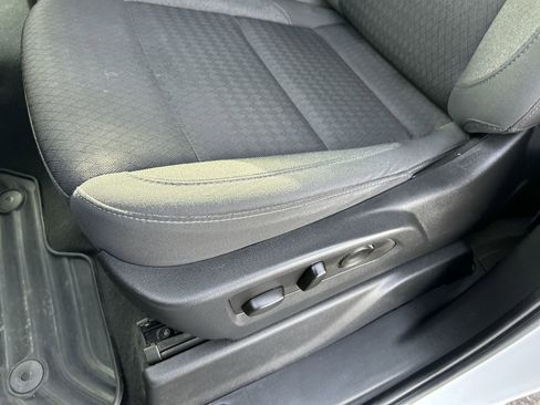 Used 2023 Chevrolet Silverado 1500 Custom image 22